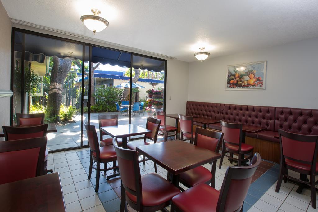 Travelodge Hotel At Lax Los Angeles Bagian luar foto