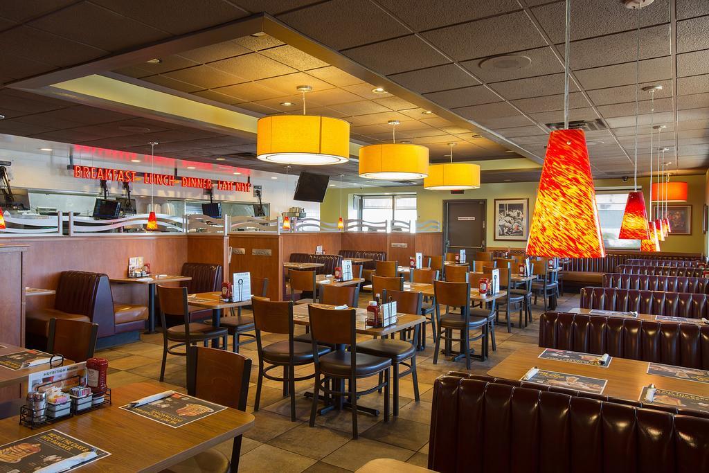 Travelodge Hotel At Lax Los Angeles Bagian luar foto