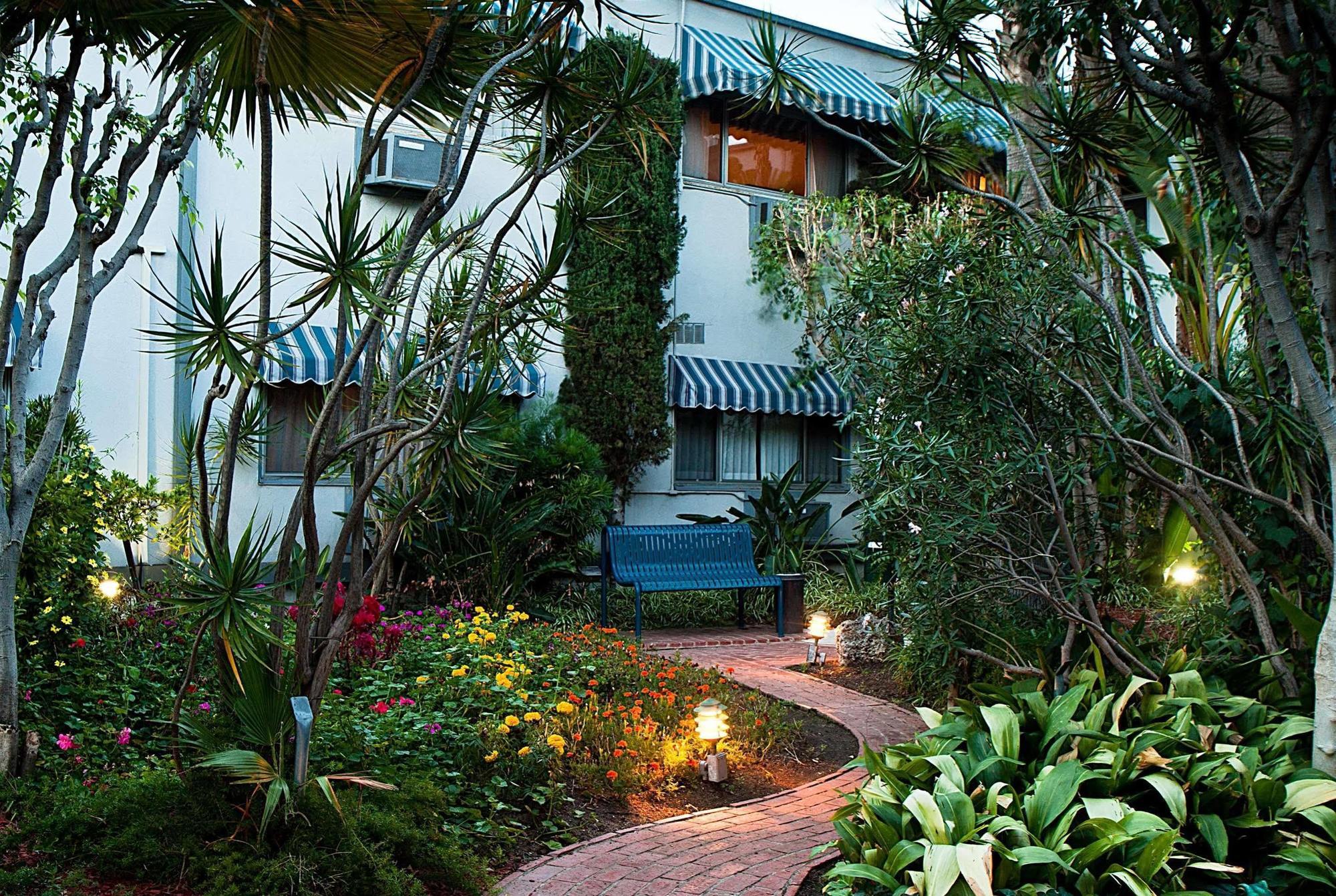 Travelodge Hotel At Lax Los Angeles Bagian luar foto